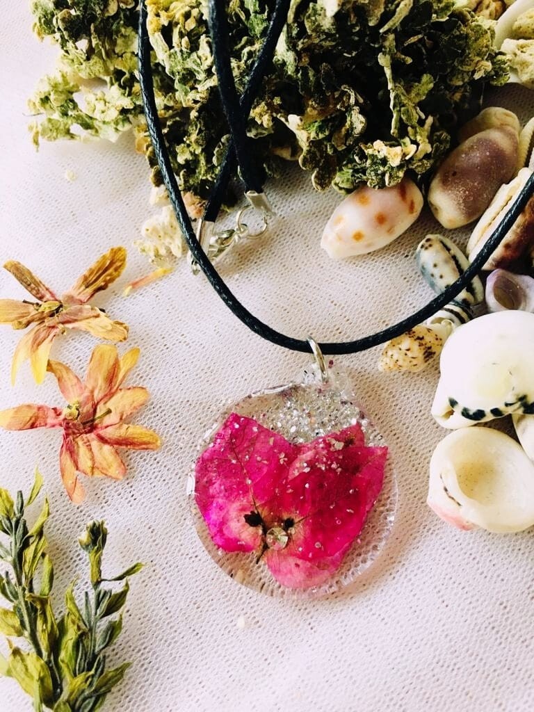 casual luxury Handmande bussiness fashion classic resin necklace cutegift ladies