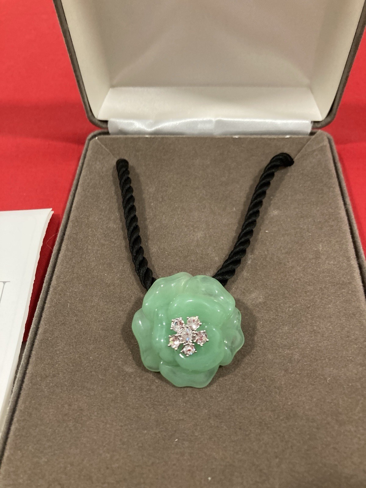 NOLAN MILLER The Glamour Collection LARA CAMELLIA Pendant & Necklace NEW IN BOX