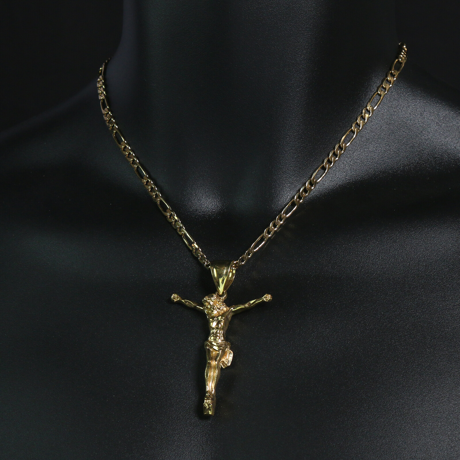 Jesus Crucifix 14k Gold Plated Brass Pendant 24″ Figaro Necklace Choker Chain