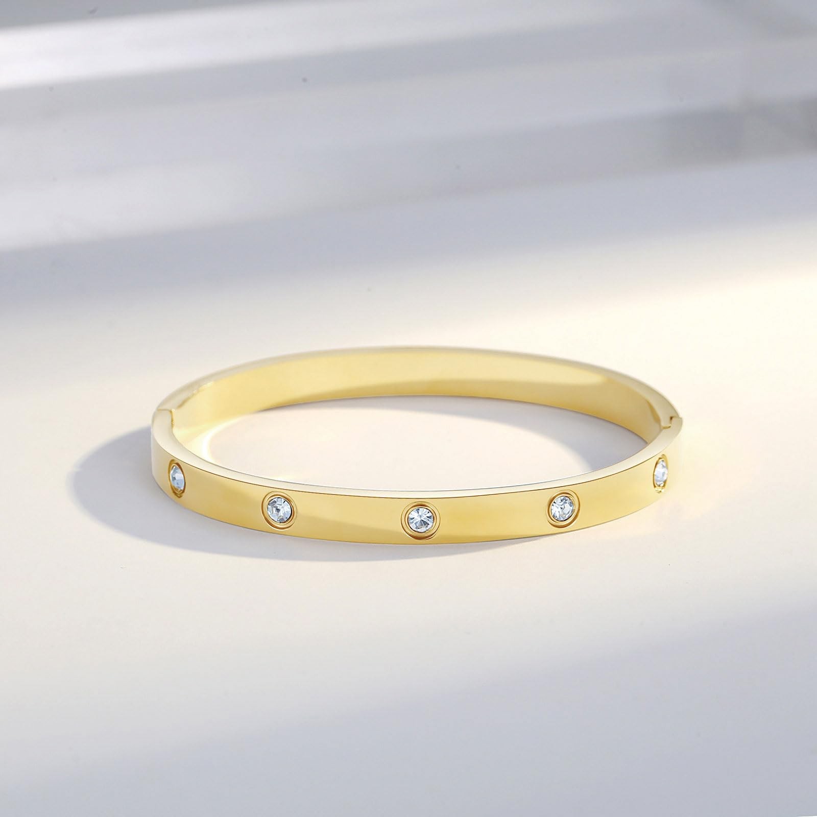 18k Gold-Plated Love Stainless Steel Bangle Bracelet for Women | Fr