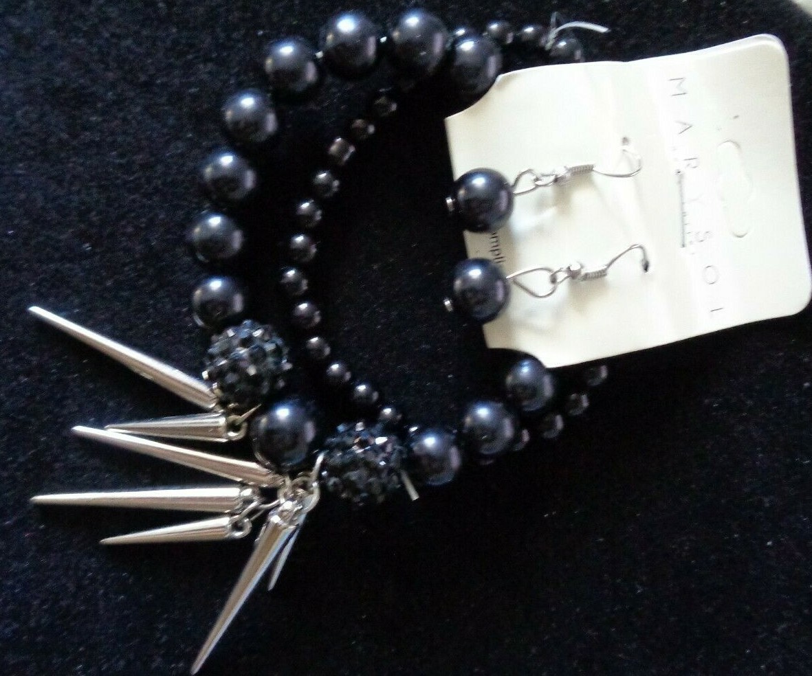EARRINGS & 2 Matching Stretch BRACELET Beads with Silver Dangles Black or Gray
