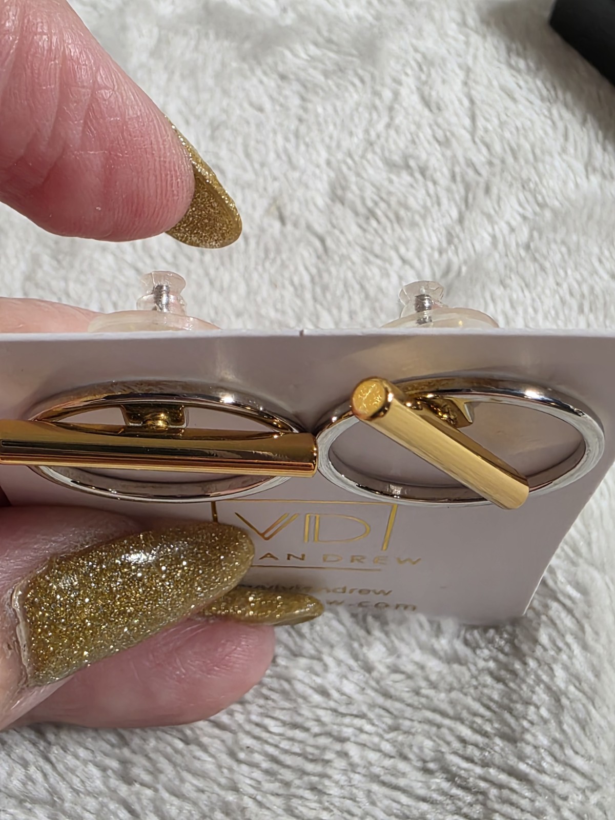 NWT Vivian Drew Gold And Silver Tone Earrings – NWT