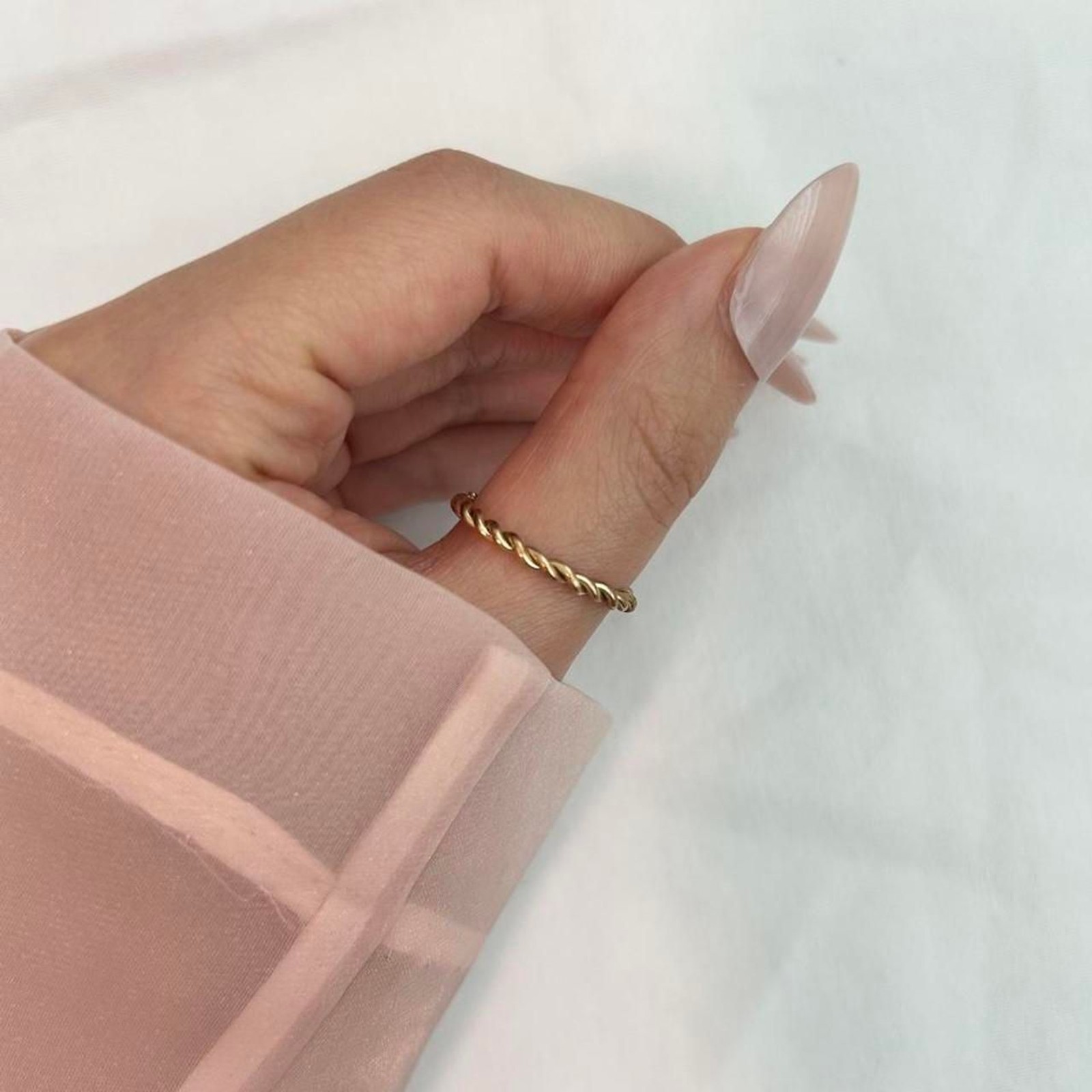 Vintage Inspired Luxurious Gold Ring