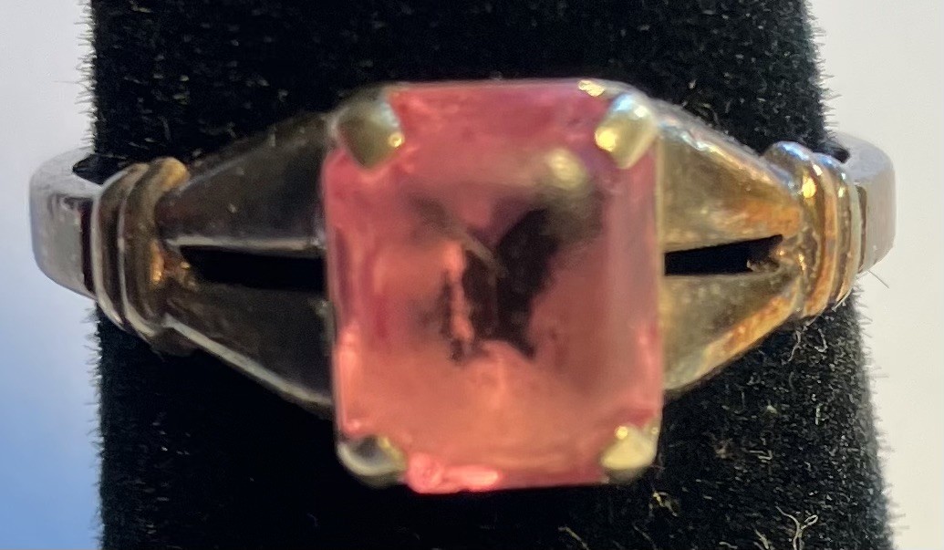 PINK SPINEL STONE IN .925 STERLING LADIES RING SIZE 5.5 PRE-OWNED