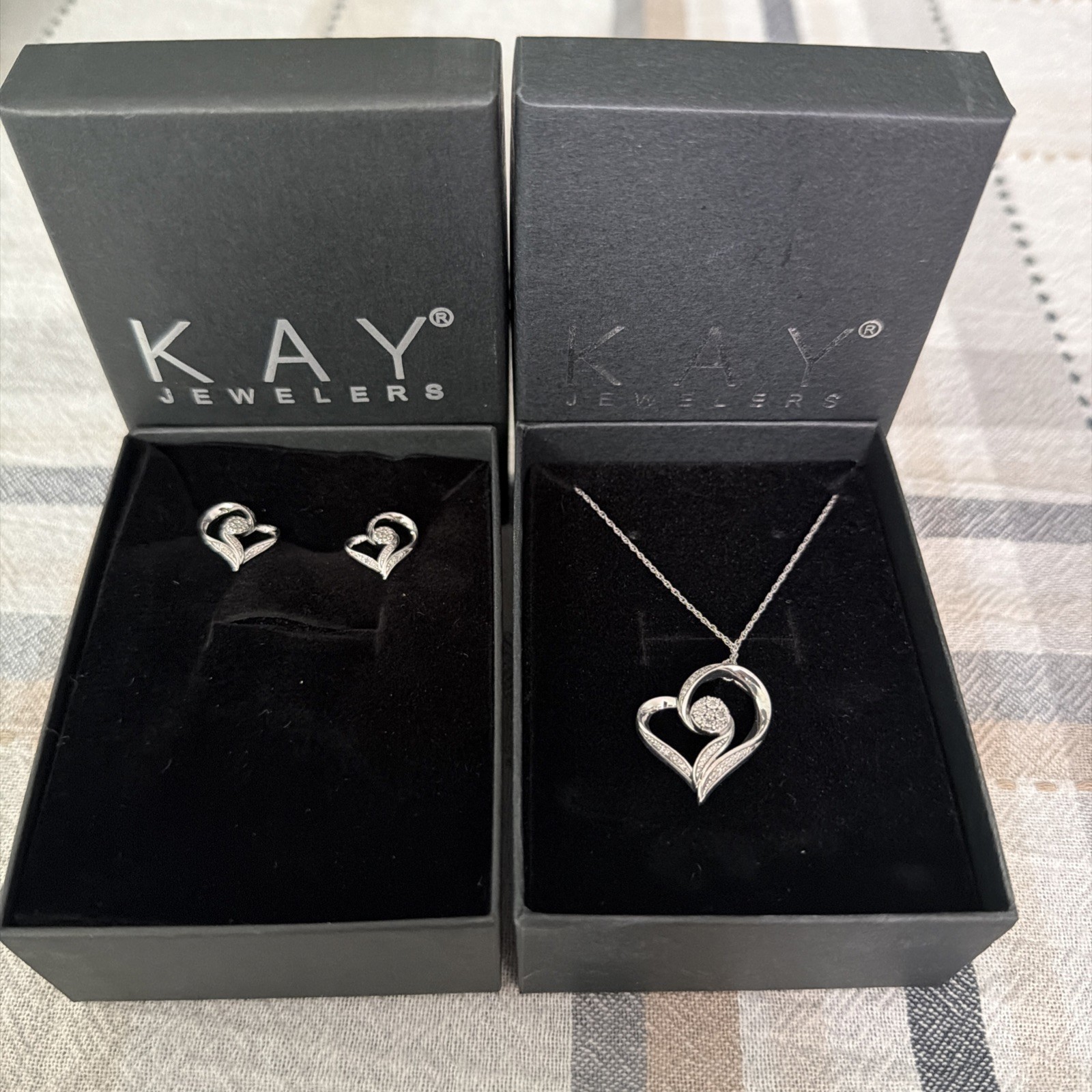 Kay Jeweler NIB Heart Necklace And Earrings