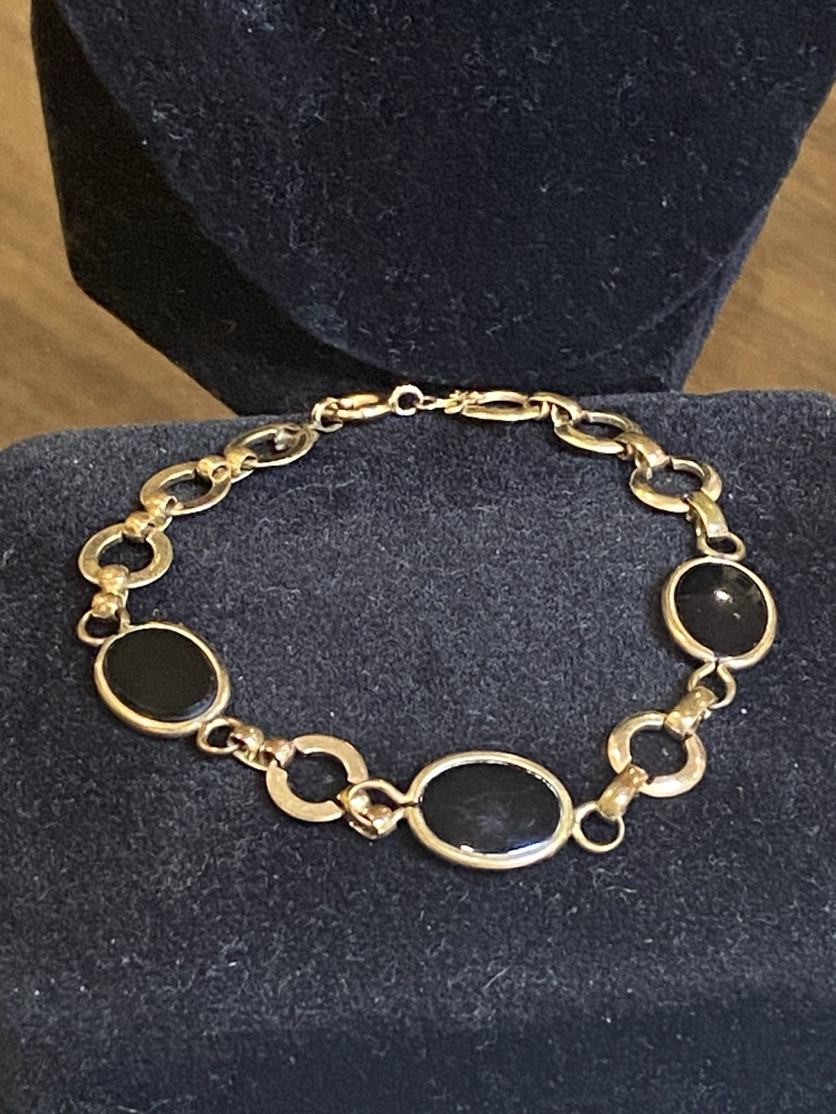 1960’s Admark Set 15” Necklace 8” Bracelet Earrings 1-20 12KGF Gold Tone Onyx
