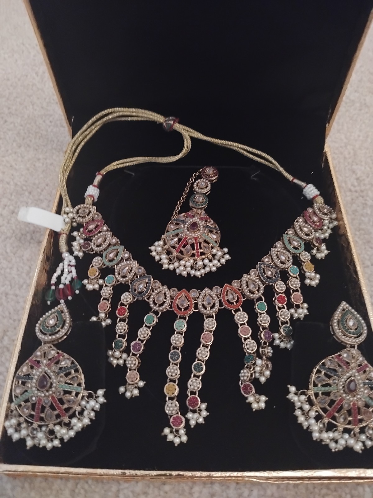 Stone Studded Navratan Necklce Set for Women Including Head Accessory for Party