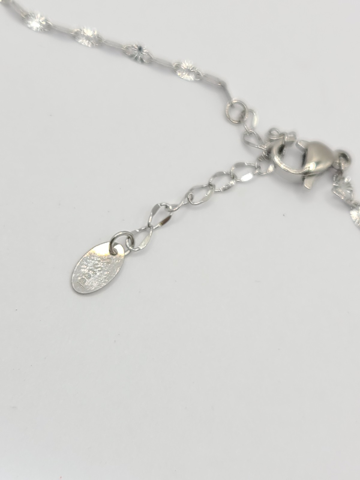 Chansuttpeals Layered Pearlescent Charm Statement Necklace Silver-tone