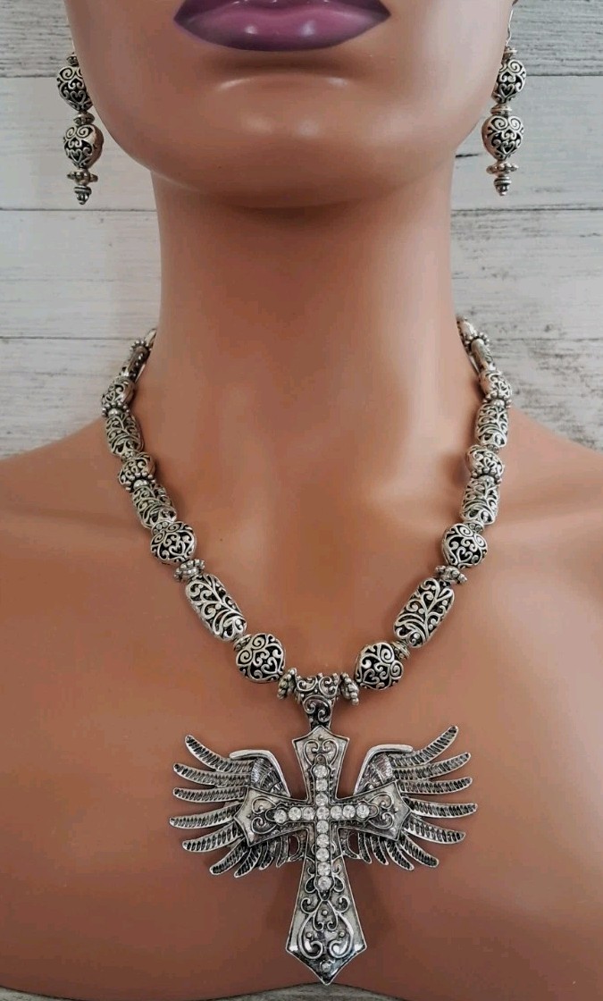 Biker Heavy Metal Wings Cross Rhinestone Hearts Silver Necklace Earring Set
