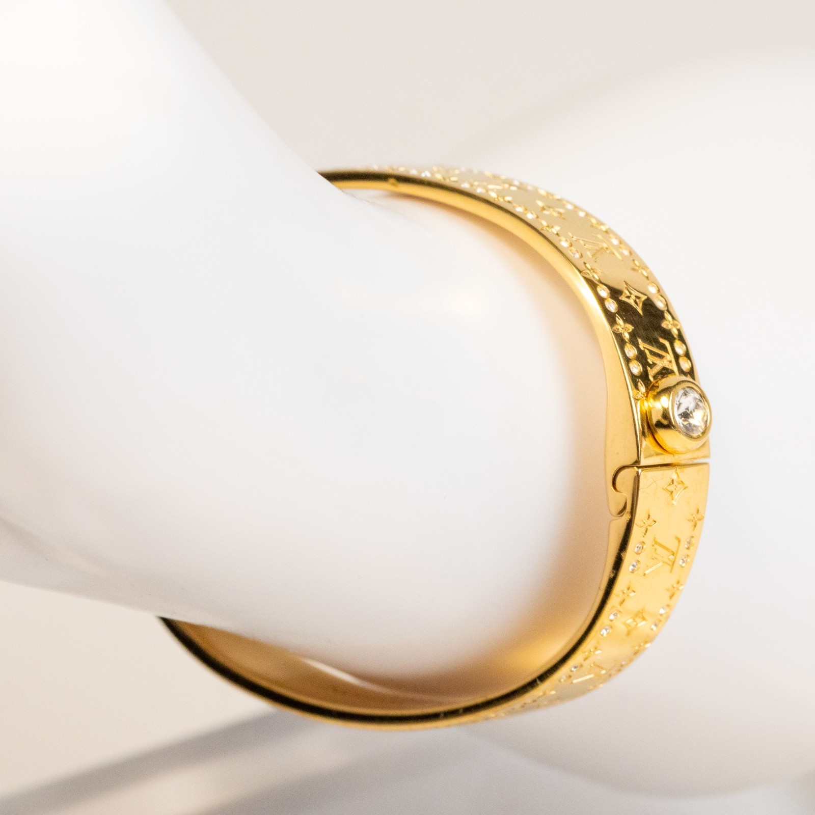 Louis Vuitton Nanogram Strass Bangle Bracelet M64860 Gold Tone Size S LV Auth