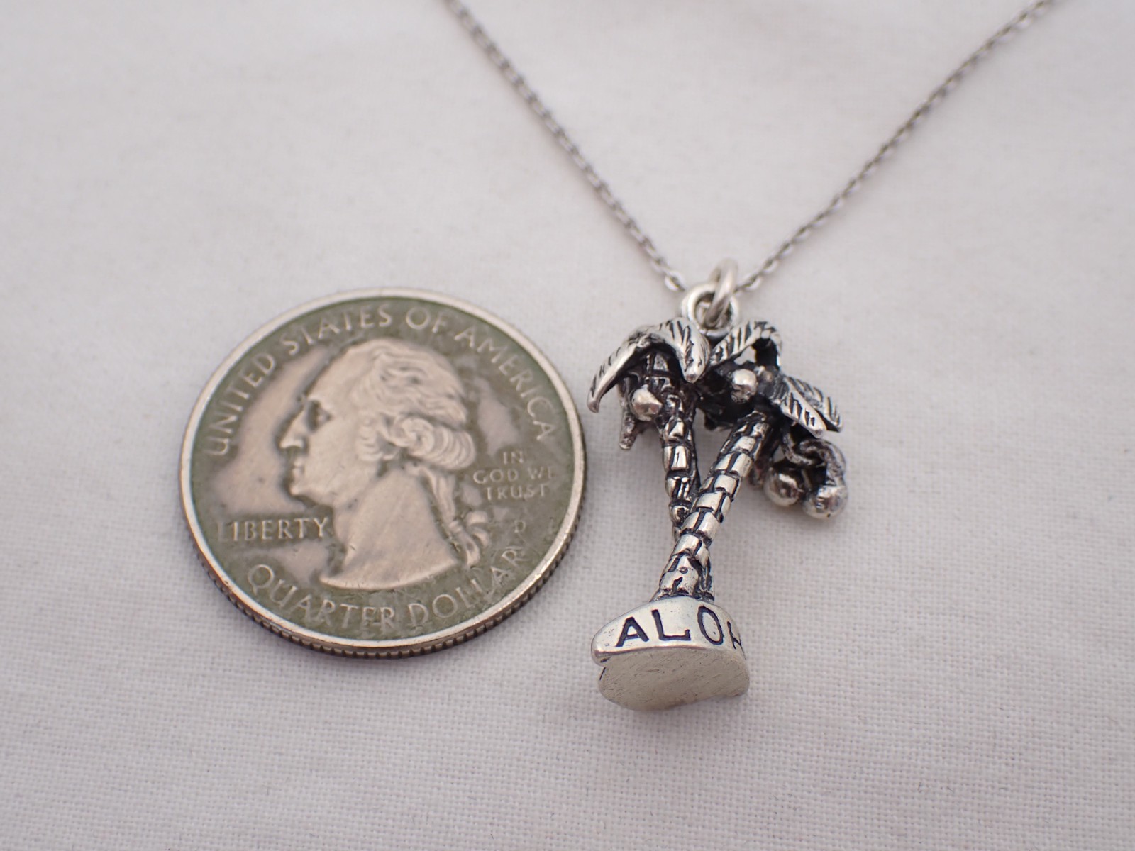 Estate Sterling Silver Tropical Palm Tree Pendant & 18″ Necklace UI-23