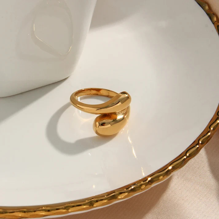 Gold plated teardrop shape ring brass metal ring for gift