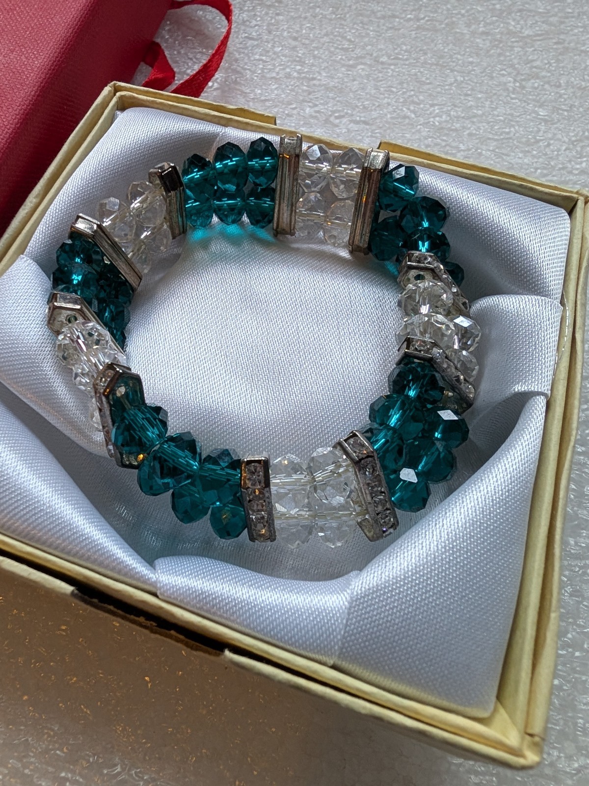 Vintage Green & Clear Beaded + Silver Crystal Spacers Elasticated Bracelet 30g