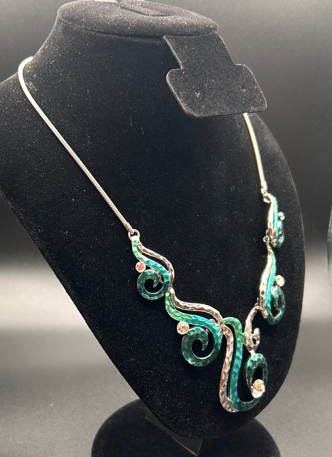 Silver Tone Statement Bib Necklace Teal Aqua Swirl Hammered Metal Rhinestone 18″