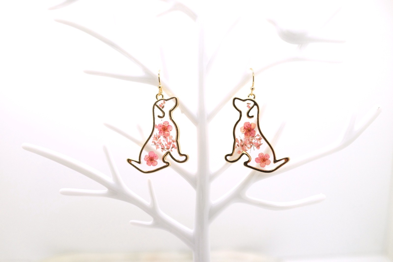 Sweet Dog Dried Real Flower Earrings Women’s Pressed Floral 1.5″‘