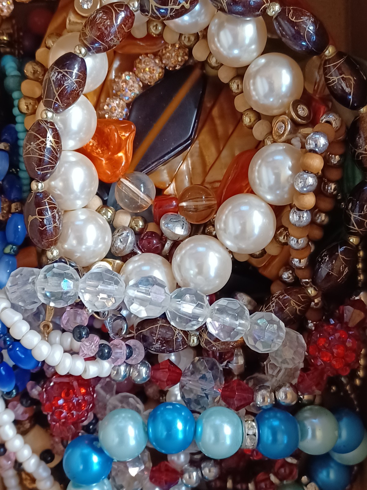 Huge Lot 30 Stackable Beaded Bracelets Glass Shell Stone Crystal Rhinestone Boho