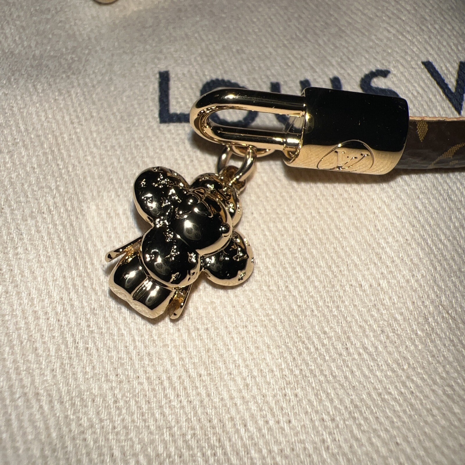 Bracelet Louis Vuitton Vivienne Monogram Charm Size1 17 New Box Receipt M6773F