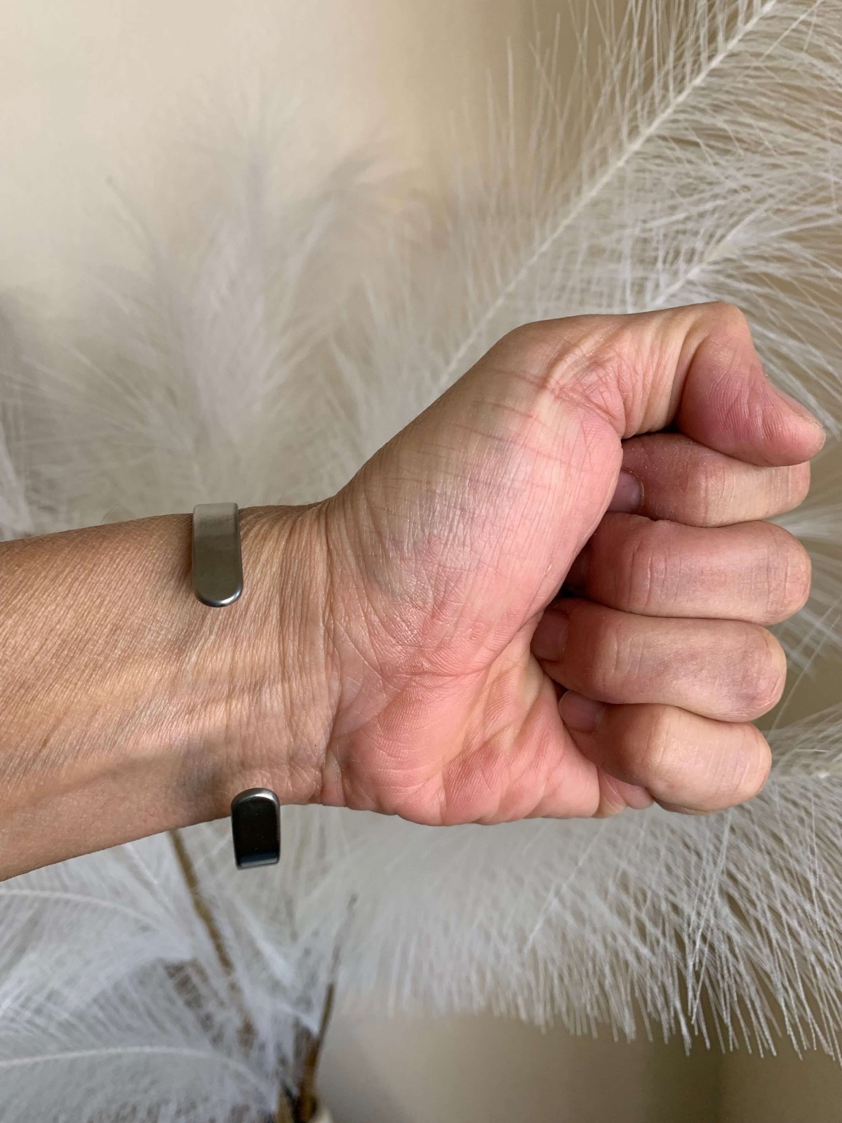 Silver Titanium Magnetic Bracelet Cuff 10 Magnets Arthritis Pain Energy Balance