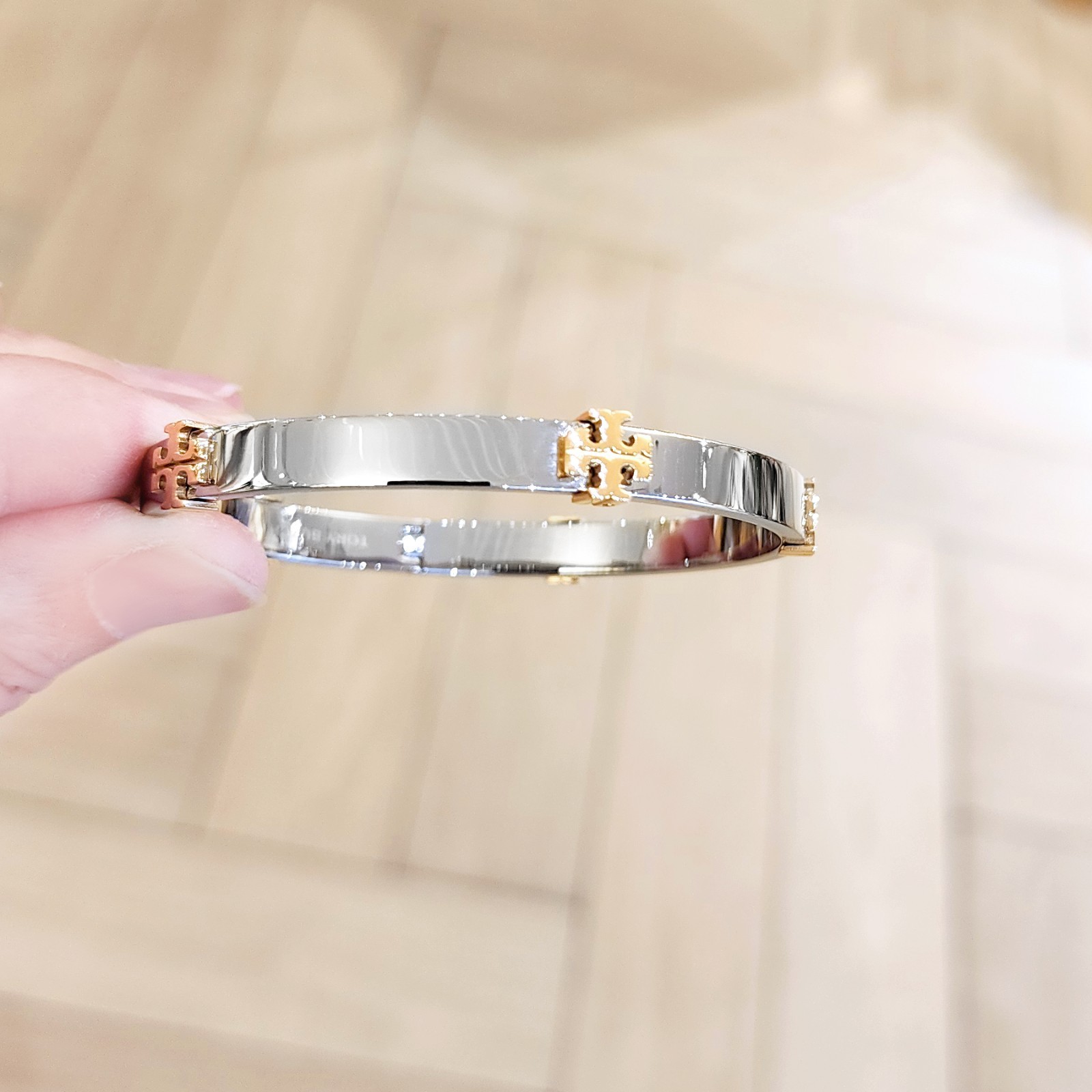 Authentic Tory Burch 18K Gold Plated Logo Two Tone Hinge Bangle Cuff Bracelet