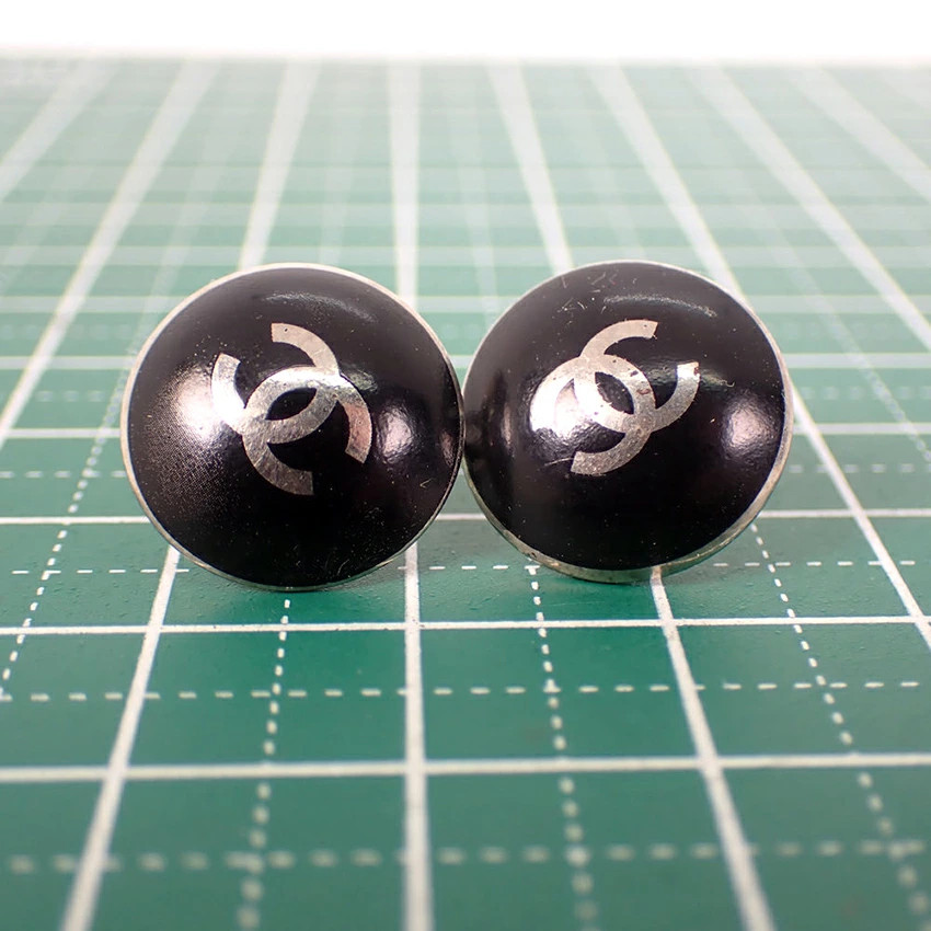 CHANEL Round Button Studs Earrings Black & Silver Metal CC Logo 00T Authentic