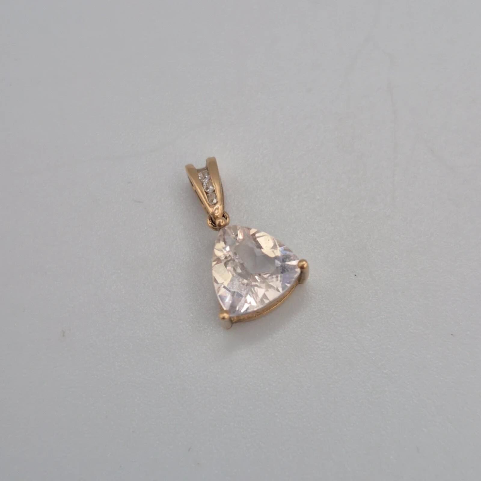 9ct Gold & CZ Pendant 0.69g Faceted