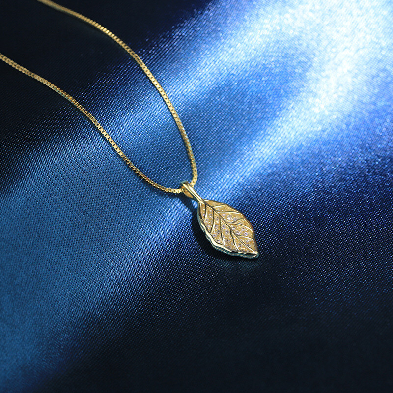 Woman 18K Gold Plated Stainless Steel Starry CZ Leaf Charm Necklace Chain