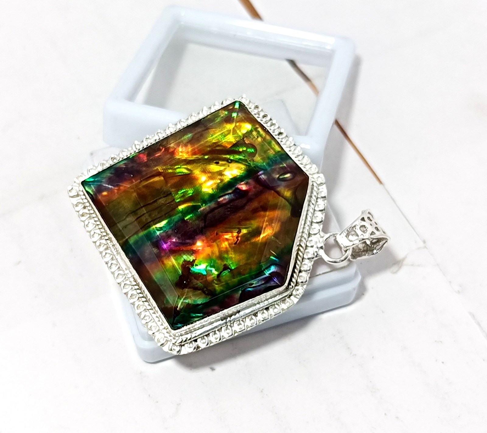 Certified 107.50 Ct Natural Ammolite 925 Solid Silver Pendant Loose Gemstone