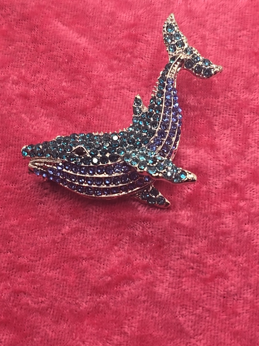Dolphin/Whale Brooch/Pin & Pendant Blue & Turquoise Crystals 2-1/4″x1-3/4″ NEW