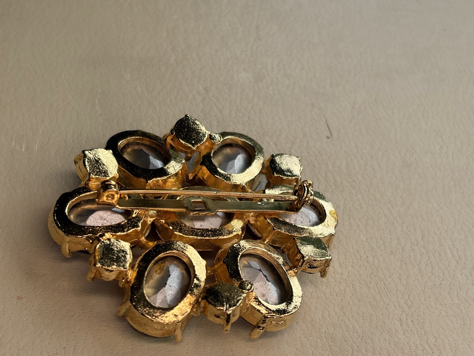Vintage Gold Tone Red AB Oval Rhinestone Flower Brooch Pin Beauty Theme