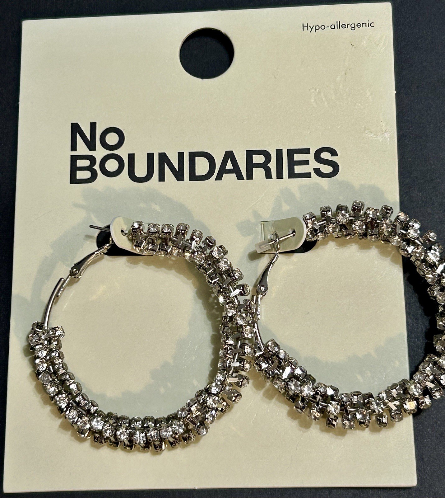 NIP No Boundaries Women’s Silver-Tone Rhinestone Detail Lever Back Hoop Earrings