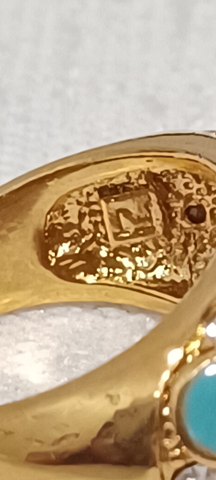Gold Tone Turquoise Enamel Ring W/Crystals Size 5.5 10.1 Grams