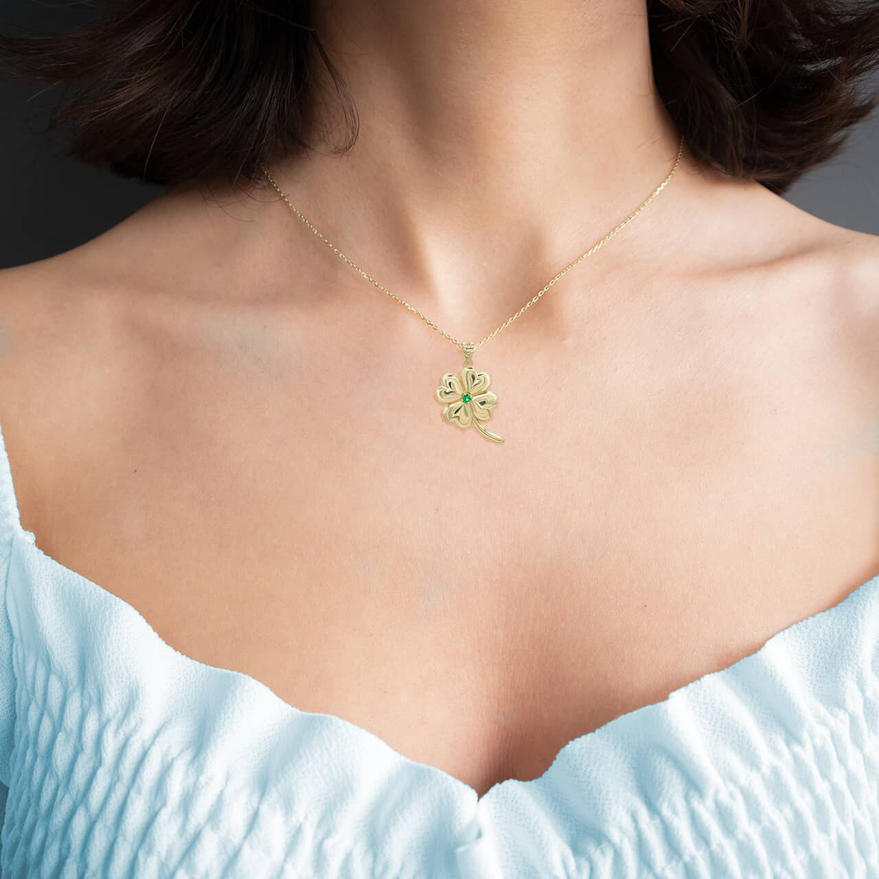 Gold Clover Leaf Pendant Necklace(Available in Yellow/Rose/White)