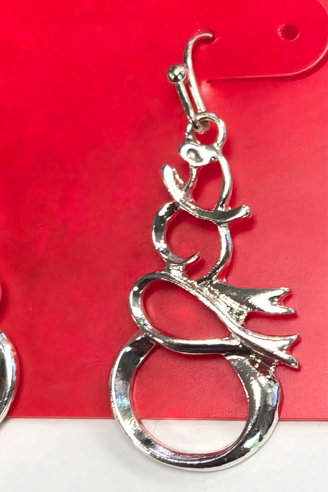 Estate Holiday ” Ribbon Snowman ” Silver Tone Christmas Pierced Dangle Earrings