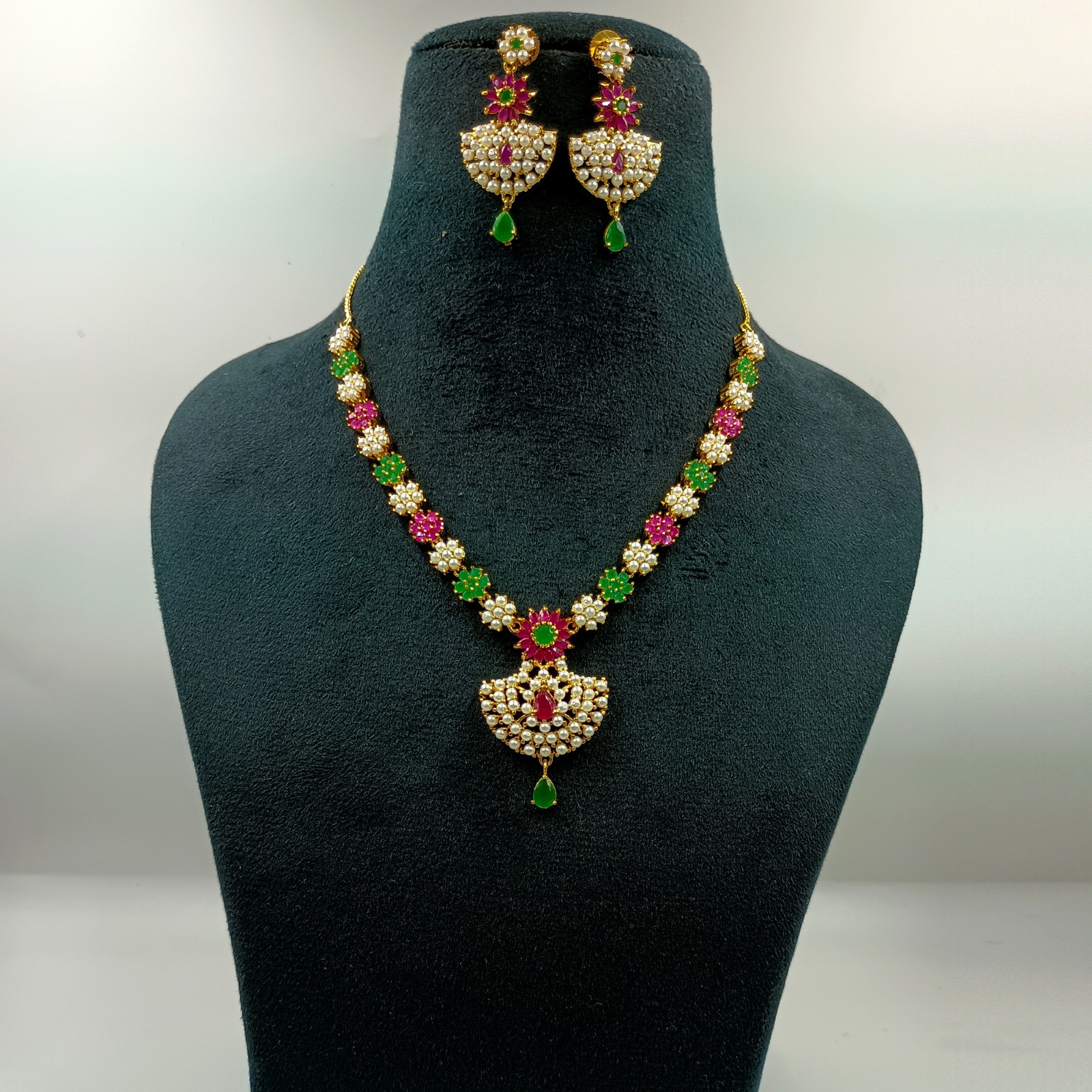 Ethnic 22K Gold Plated Kemp Ruby Emerald & Pearl Necklace Jewelry For Women