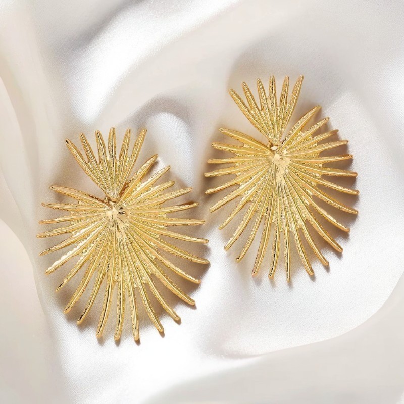 Women’s Gold Palm Leaf Earrings 2Pcs Vintage Exaggerated Geometric Tassel Studs
