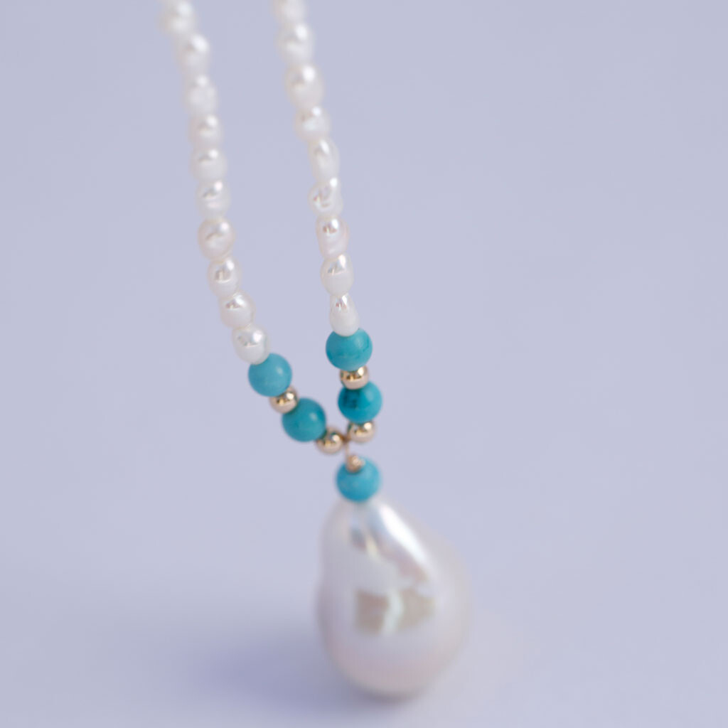 DL84 46cm Elegant White Freshwater pearl necklace 13.8×20.3mm pendant Turquoise