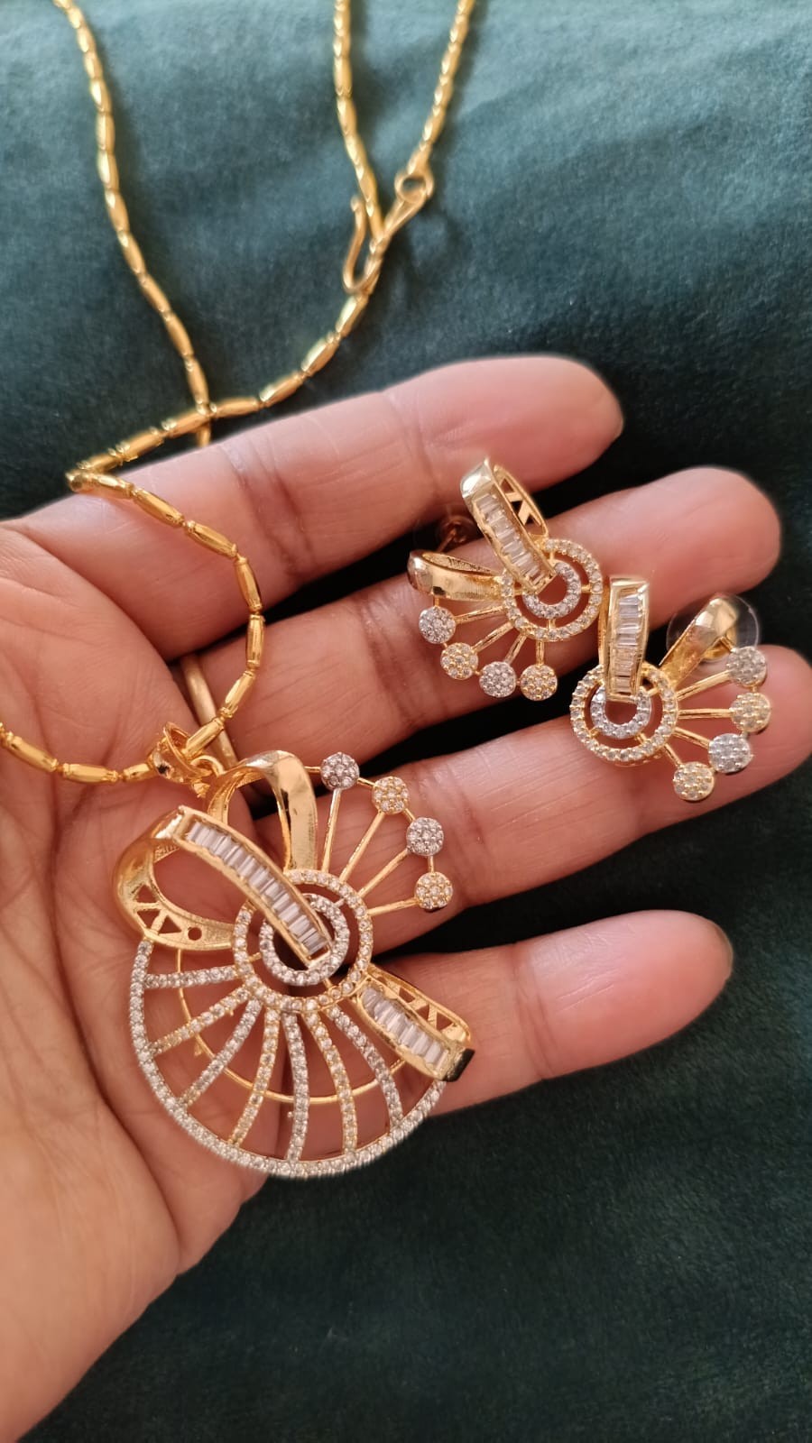 Exclusive High-Quality Chain Set with Pendant & Earrings | E – Handmade in India