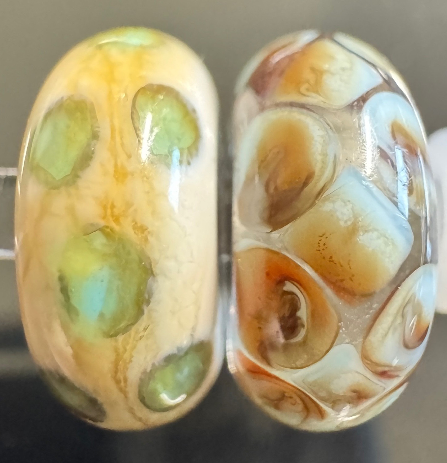 (SET OF 2) Trollbeads FUR DOT TGLBE-10288 & RARE GREEN DOT TGLBE-10305