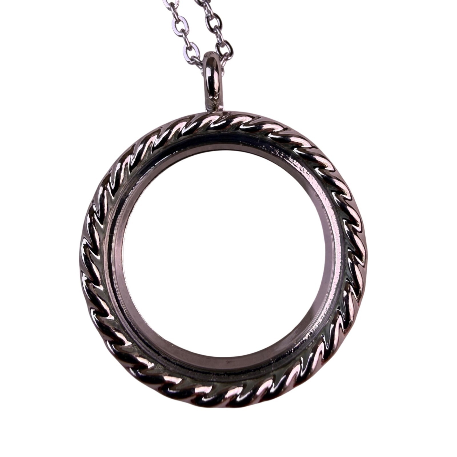 Effy Womens Silver Tone Locket Pendant Necklace Lightweight Durable