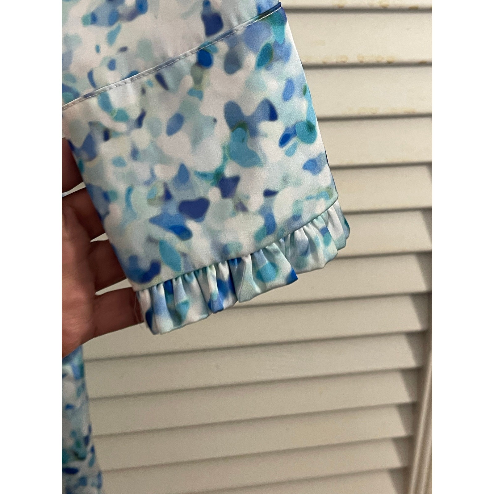 Zara Women Blue Geo Print top Size Small NWT