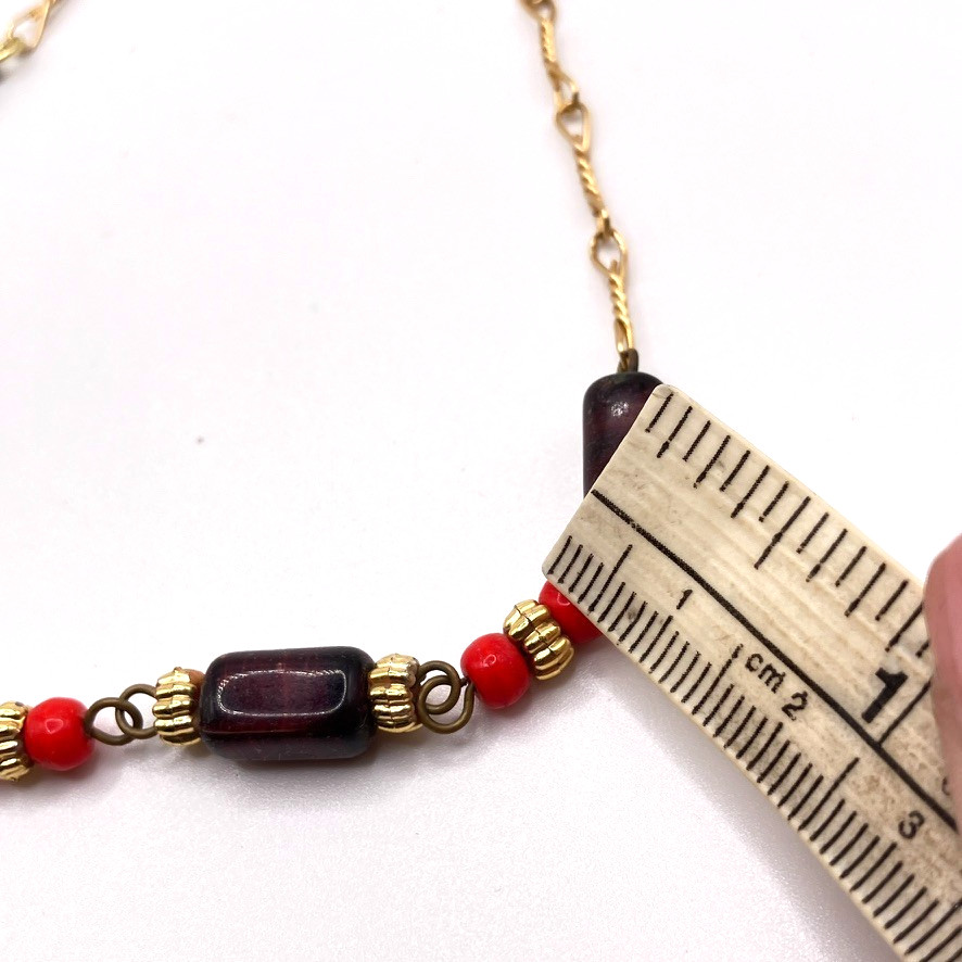 Red glass bead necklace decorative gold tone metal 40cm chain vintage Boho