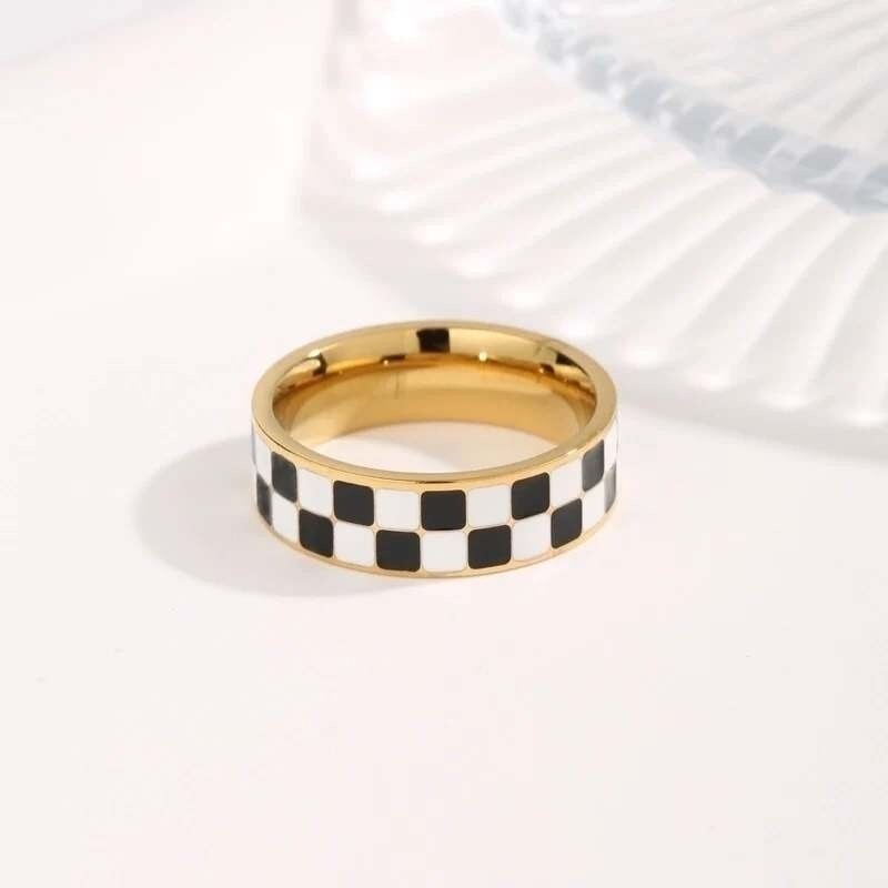 Black and White Checkered 18K Gold Plated Titanium Ring Band Size 6