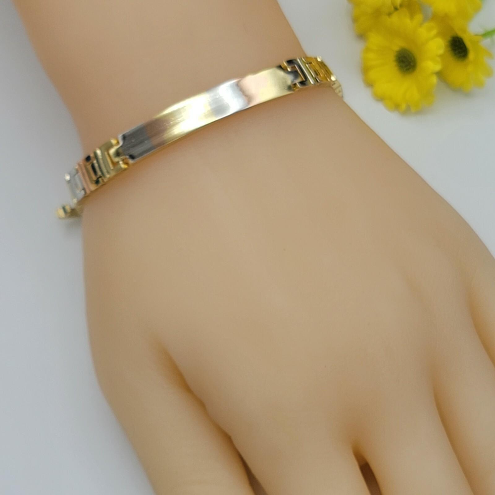 Tri Color Gold Plated Fashion ID Bar Bracelet. Oro Laminado
