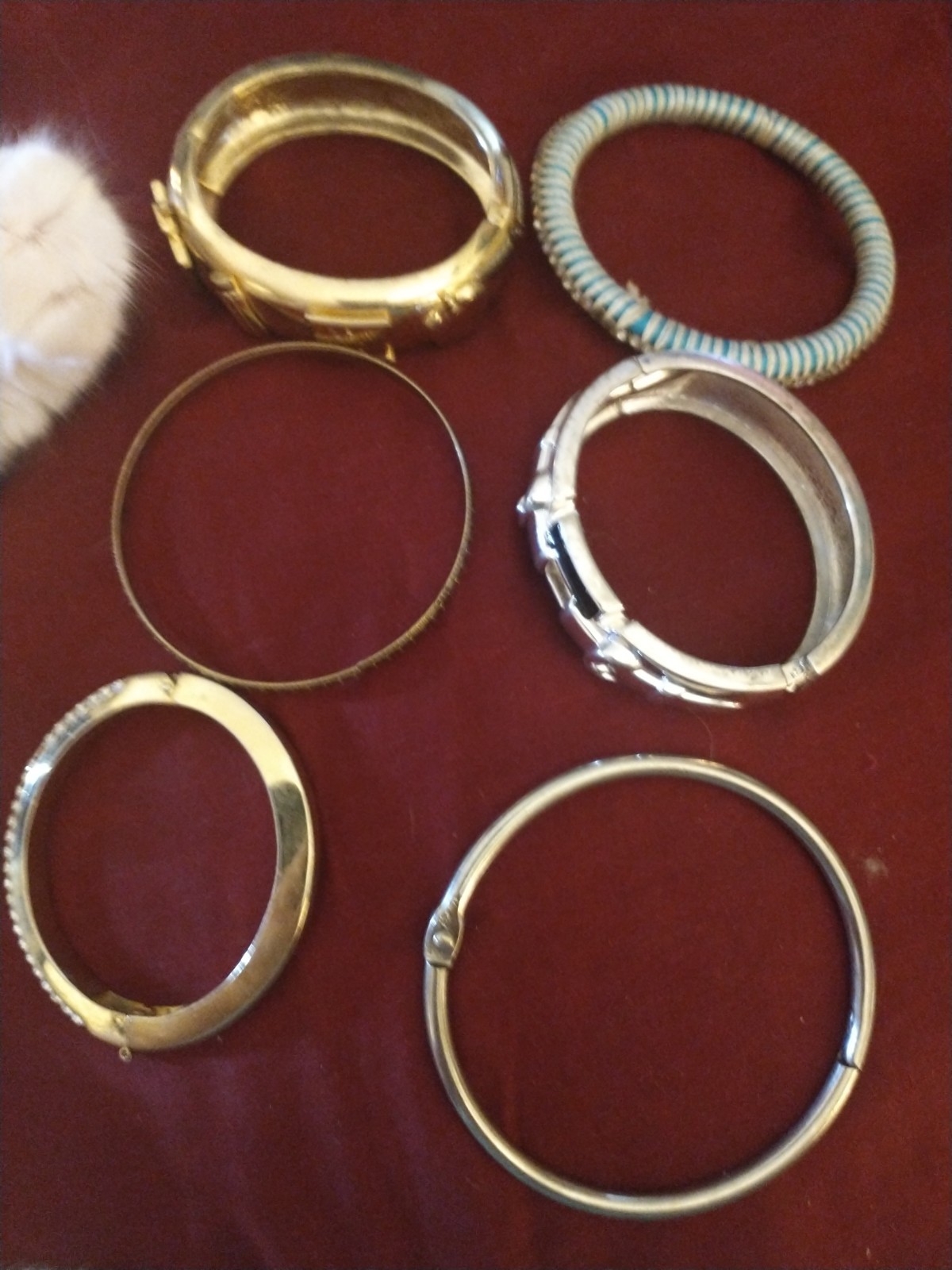 Lot of 6 Vintage Bangle Bracelets Silver/Gold Tone Mixed Metals Costume Jewelry