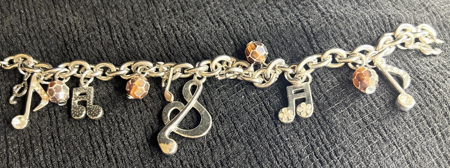 Musical Notes Silver Tone Charm Bracelet Rhinestone Music Lover 7.5”