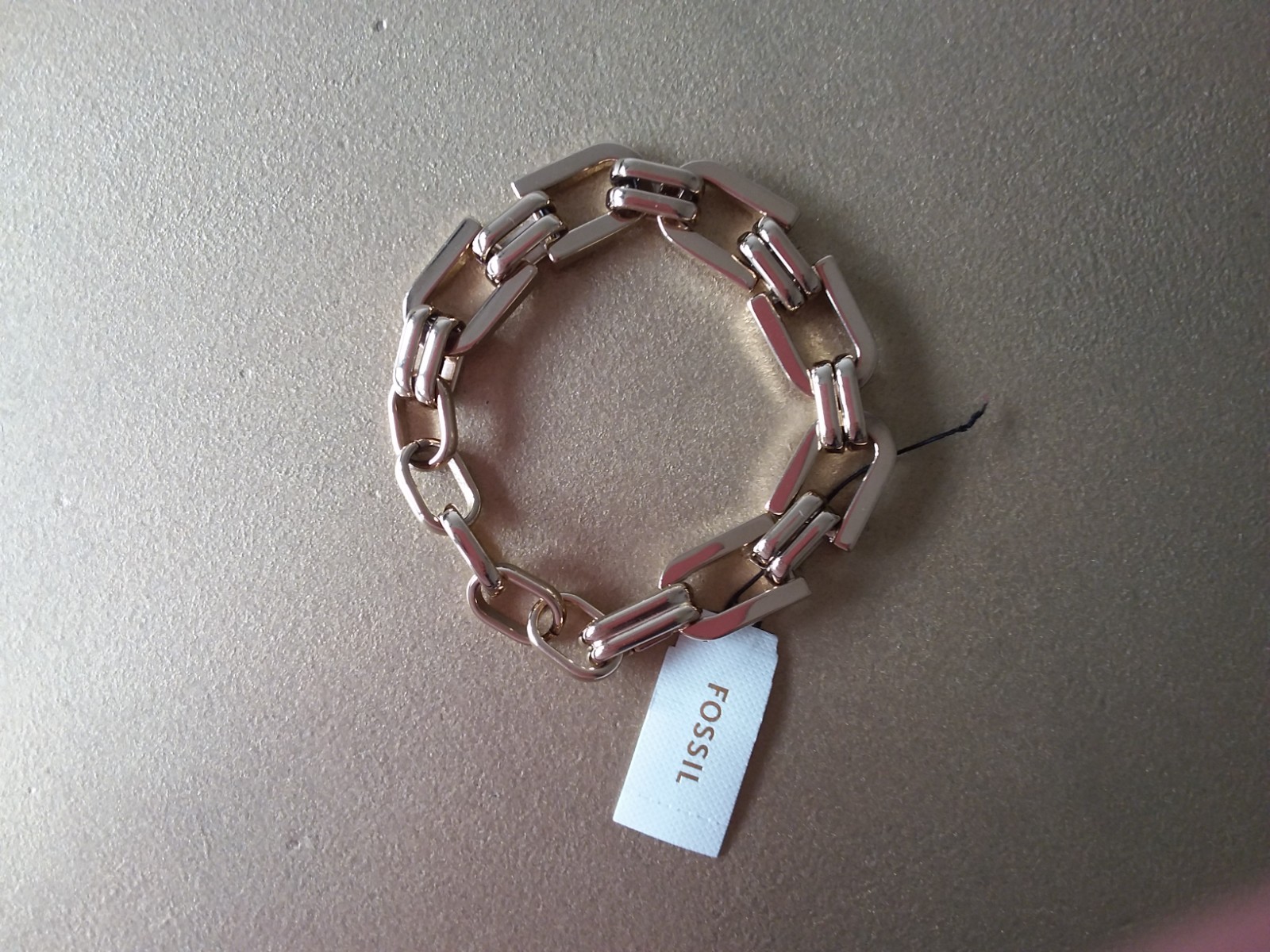 Fossil Women’s Stainless Steel Gold Chain Bracelet – NWT & Premium Luxury Gift