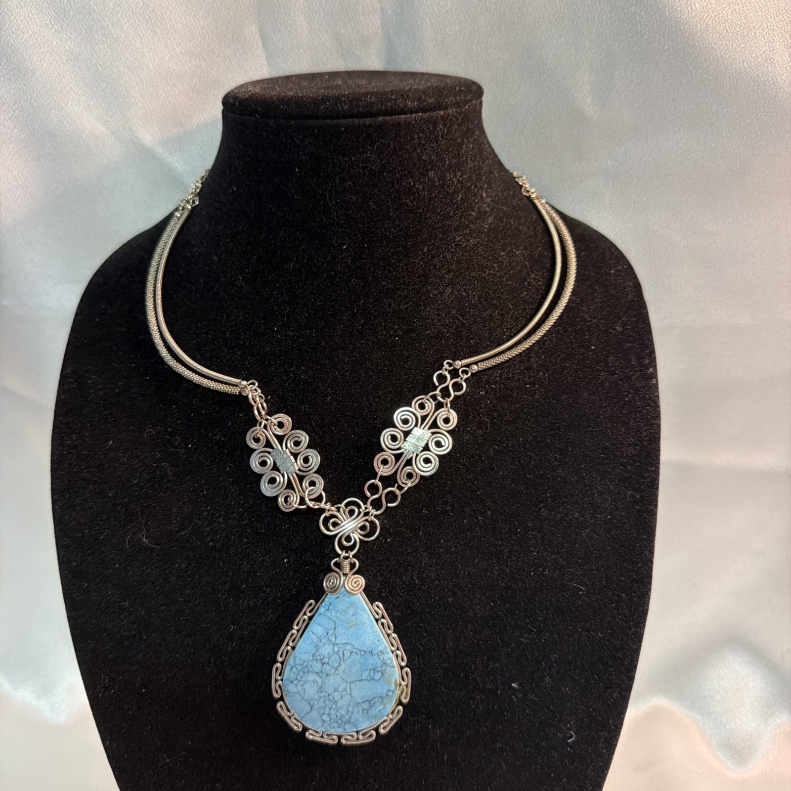 Turquoise Colored Pendant, Retro Necklace 18 Inches Long