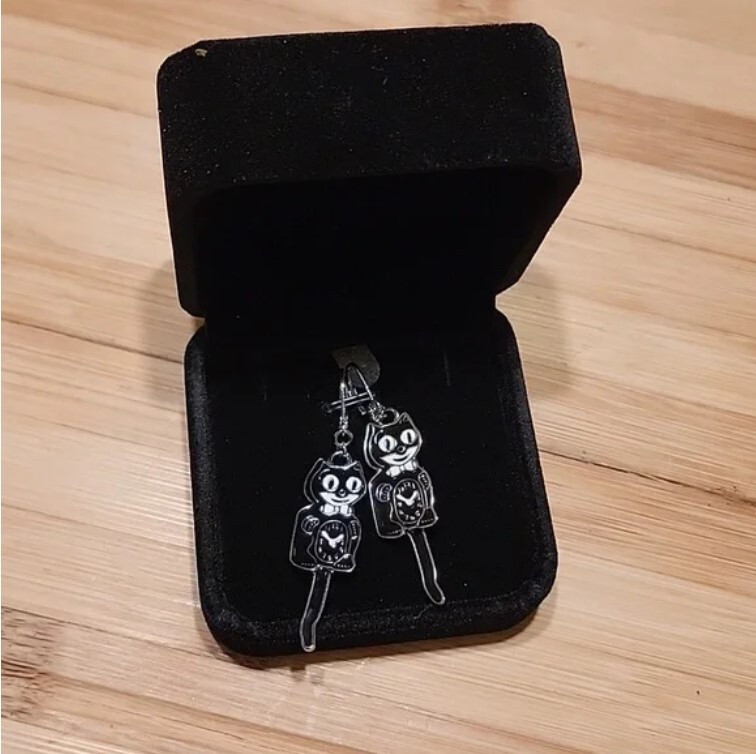 Black Kit-cat klock kat clock earrings black & silver