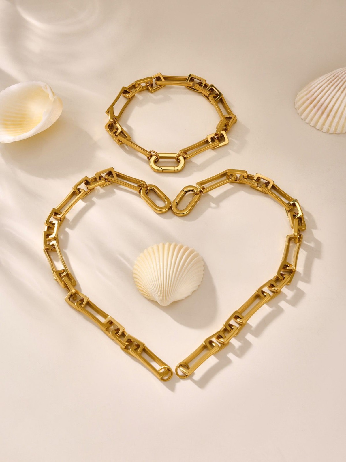 Women 18K Gold Plated Oval Rolo Link Paper Clip Thick Bracelet Bangle 7.5 in