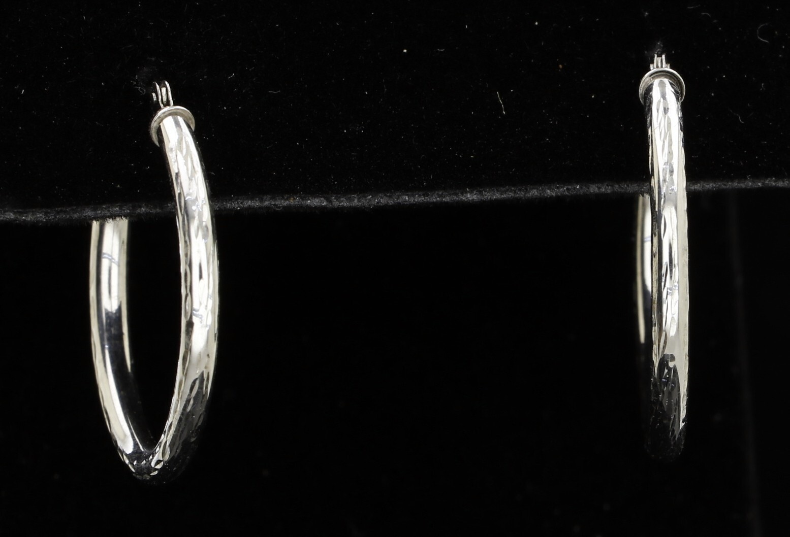 10K Y/G Hollow 0.87gr Earing “Hoop” Diameter- 2.4 cm / 0.8inch #1417